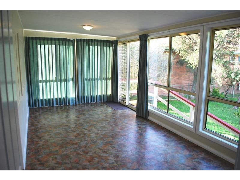 88 Tuggerawong Rd, Wyongah NSW 2259