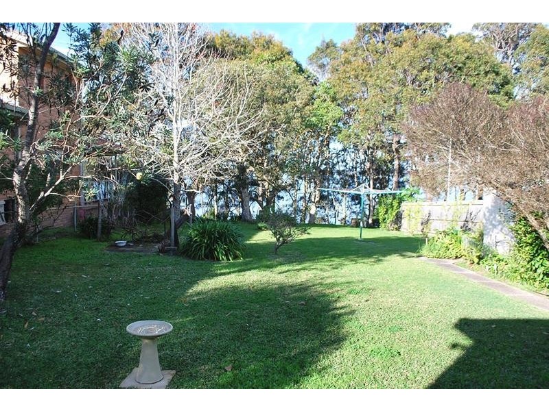 88 Tuggerawong Rd, Wyongah NSW 2259