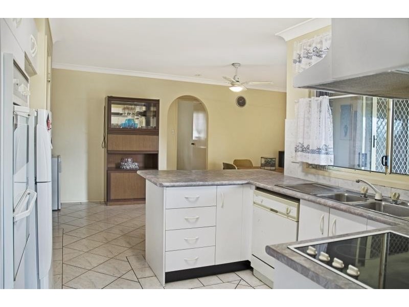 8 Bruce Rd, Buff Point NSW 2262