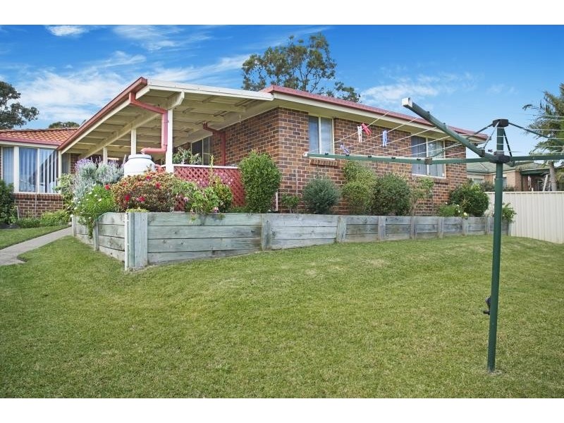 8 Bruce Rd, Buff Point NSW 2262