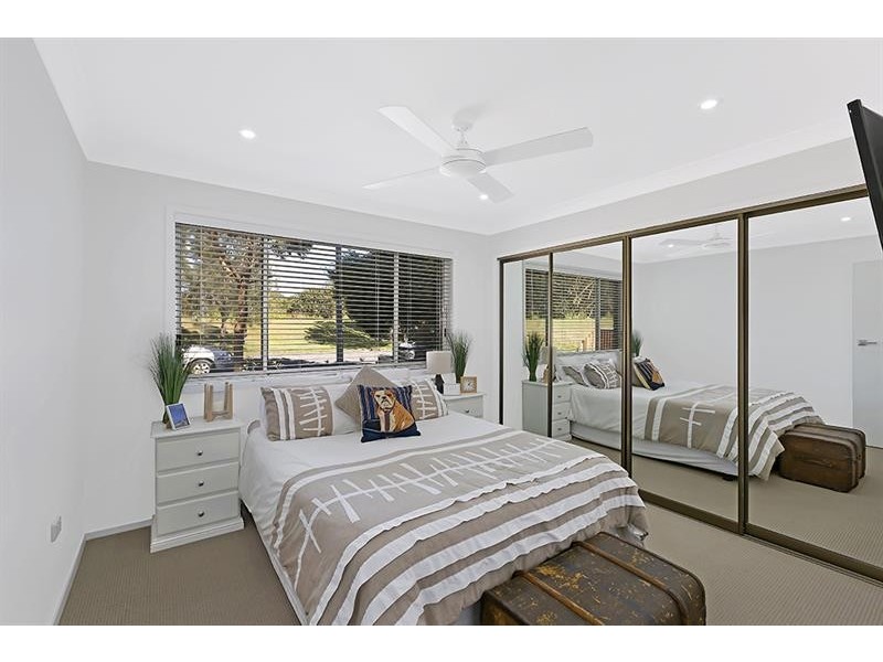 22 Malana  Ave, Bateau Bay NSW 2261