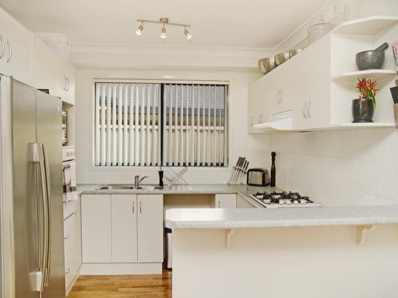 33 Marsden Cl, Blue Haven NSW 2262