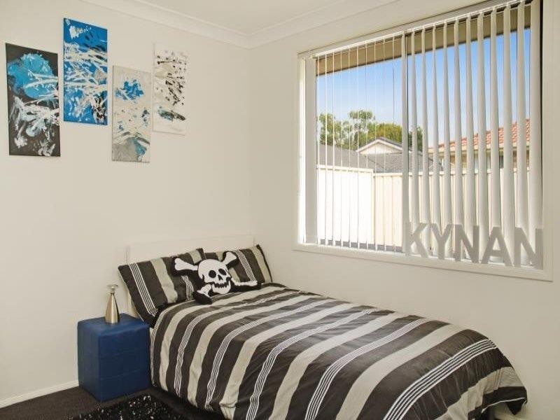 33 Marsden Cl, Blue Haven NSW 2262