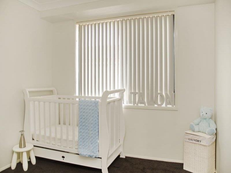 33 Marsden Cl, Blue Haven NSW 2262