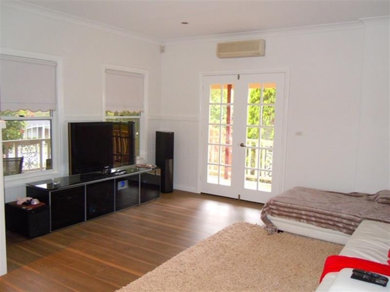 42 Guardian Rd, Watanobbi NSW 2259