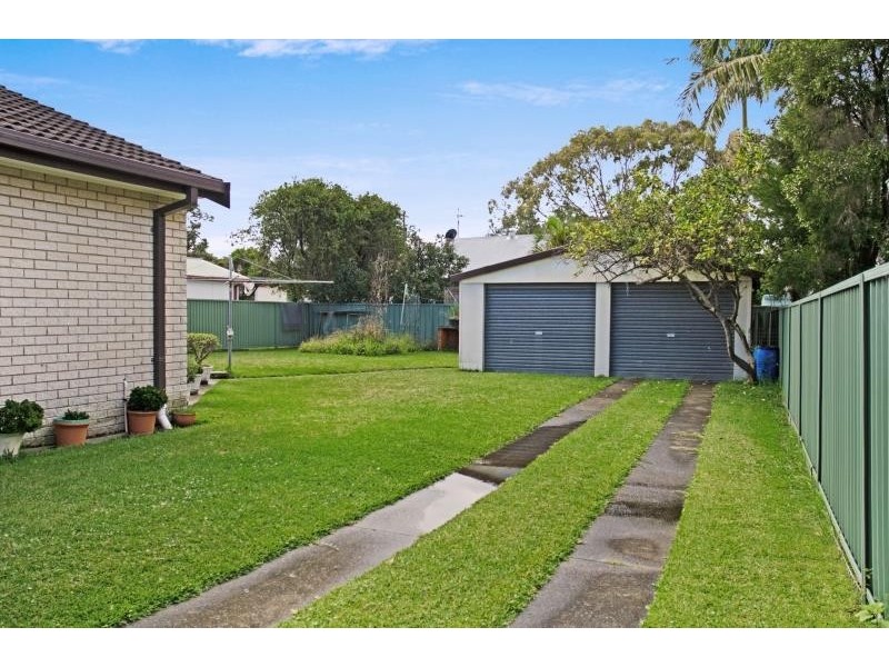 17 Arlington St, Gorokan NSW 2263