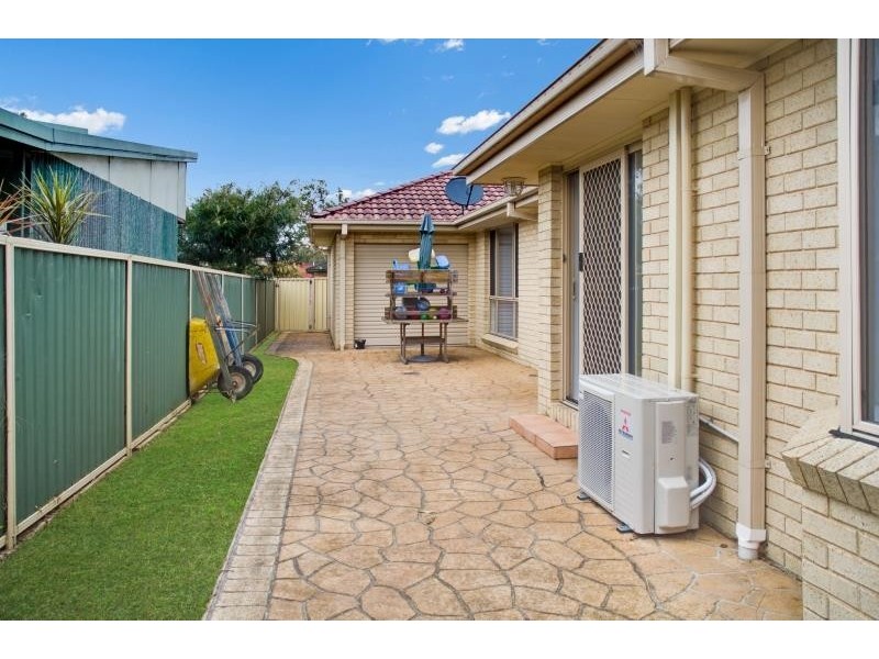 10 Glenlake Ave, Toukley NSW 2263