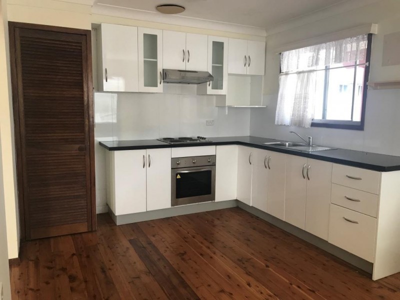 18 Ocean View Road, Gorokan NSW 2263