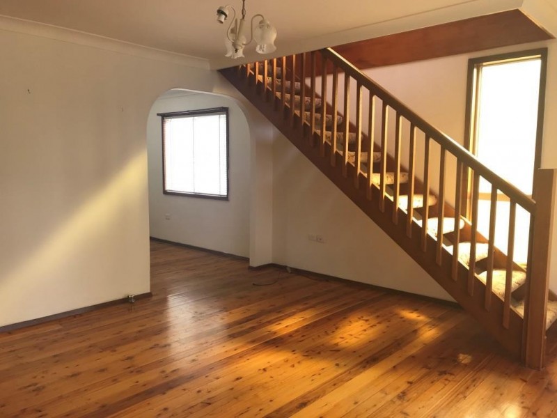 18 Ocean View Road, Gorokan NSW 2263