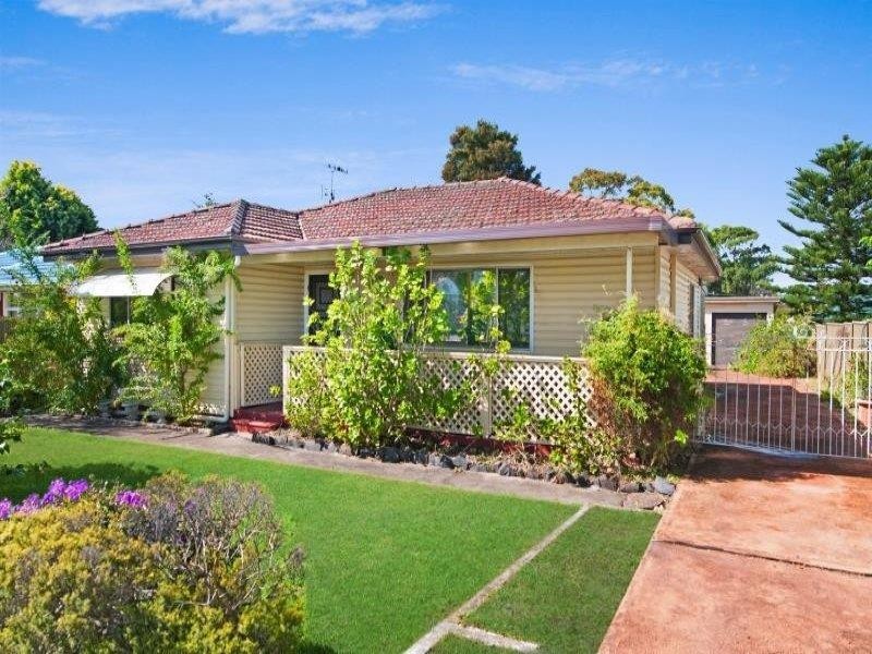 43 Athol St, Toukley NSW 2263
