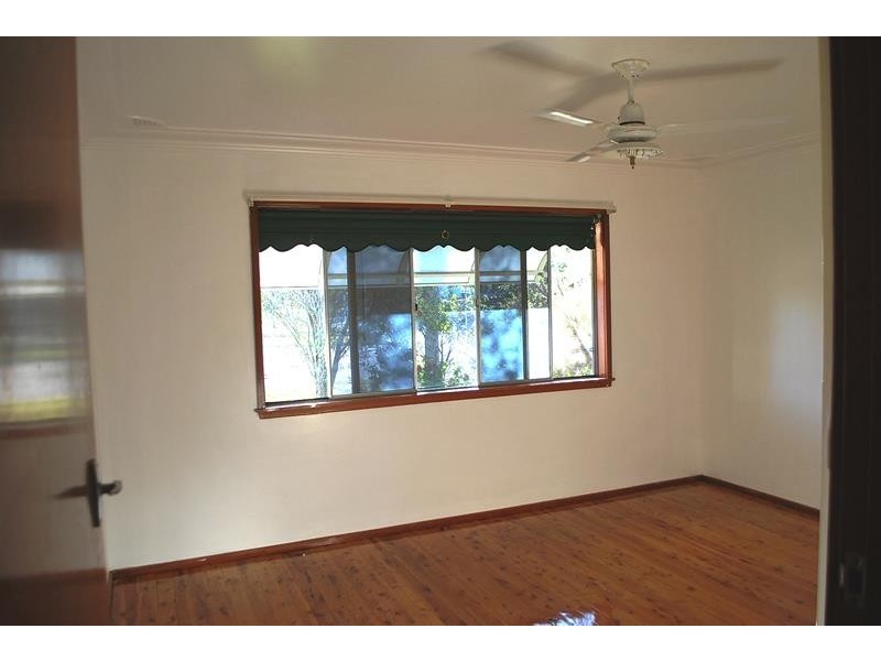 43 Athol St, Toukley NSW 2263