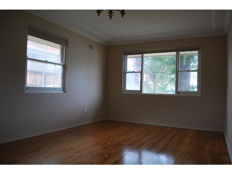 2 Victoria Ave, The Entrance NSW 2261