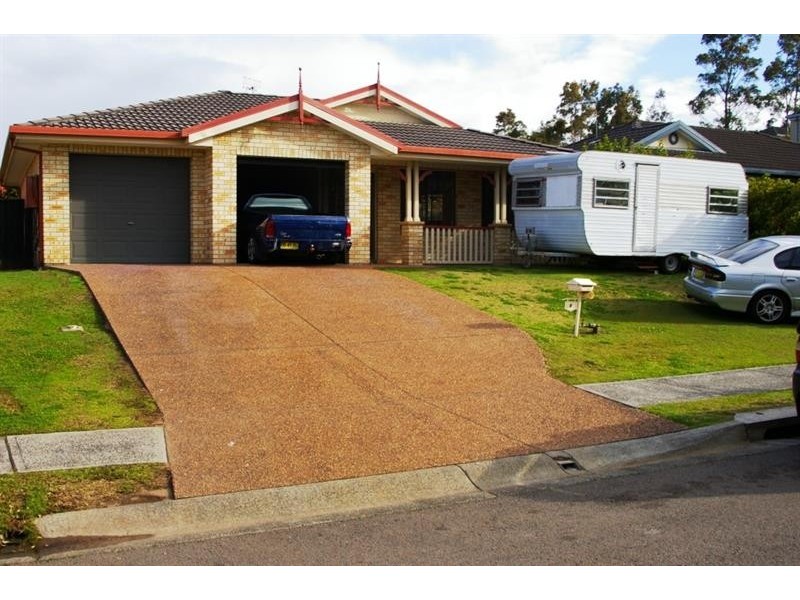 8 Honey Gum Way, Mardi NSW 2259