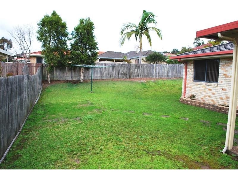 8 Honey Gum Way, Mardi NSW 2259