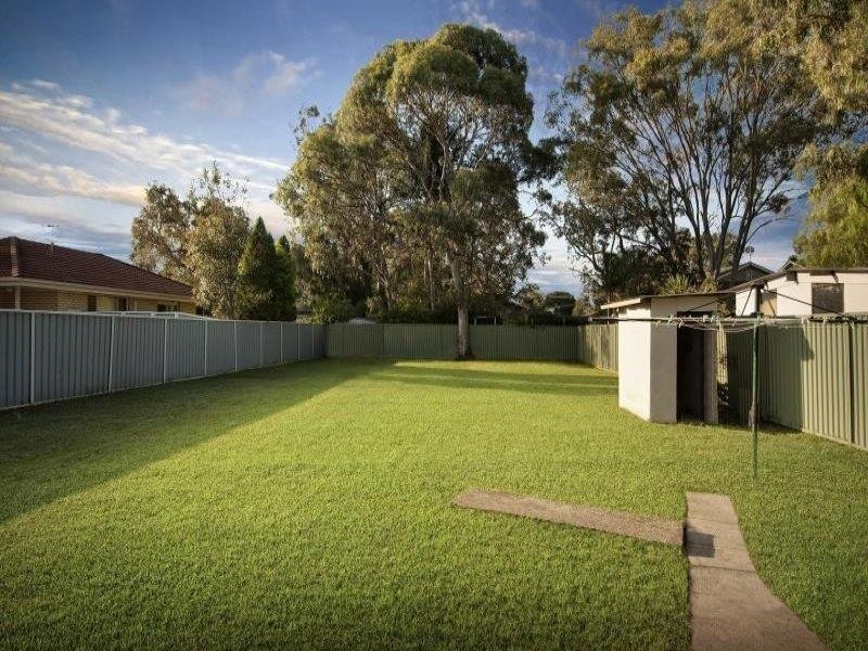 1 Kalulah Avenue, Gorokan NSW 2263