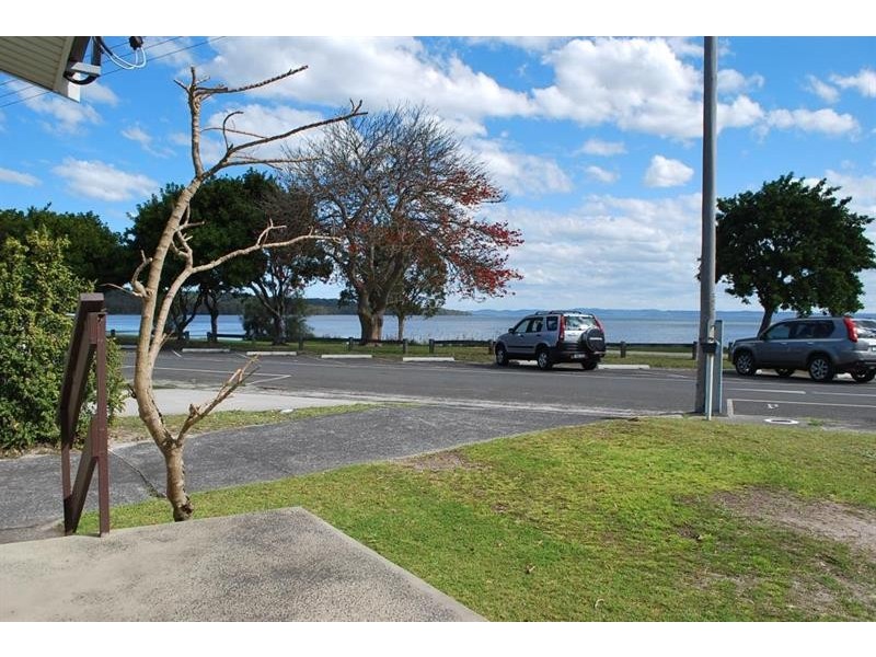 22 Beach Pde, Canton Beach NSW 2263