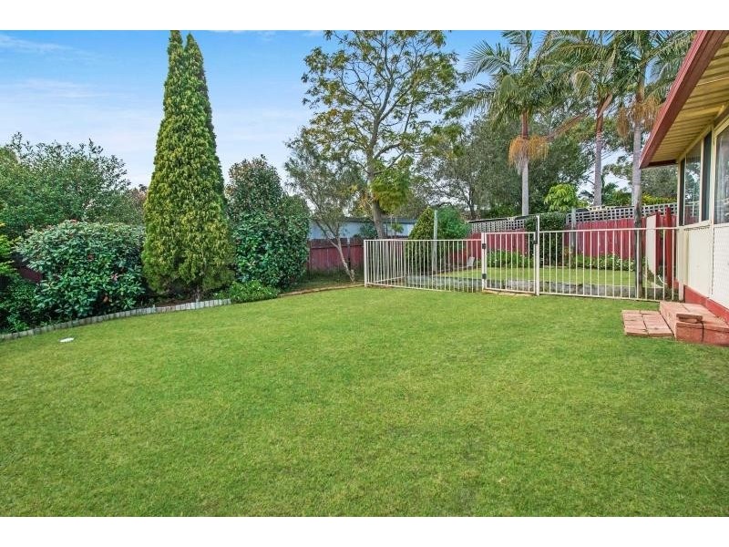 15 Myall Cl, Blue Haven NSW 2262
