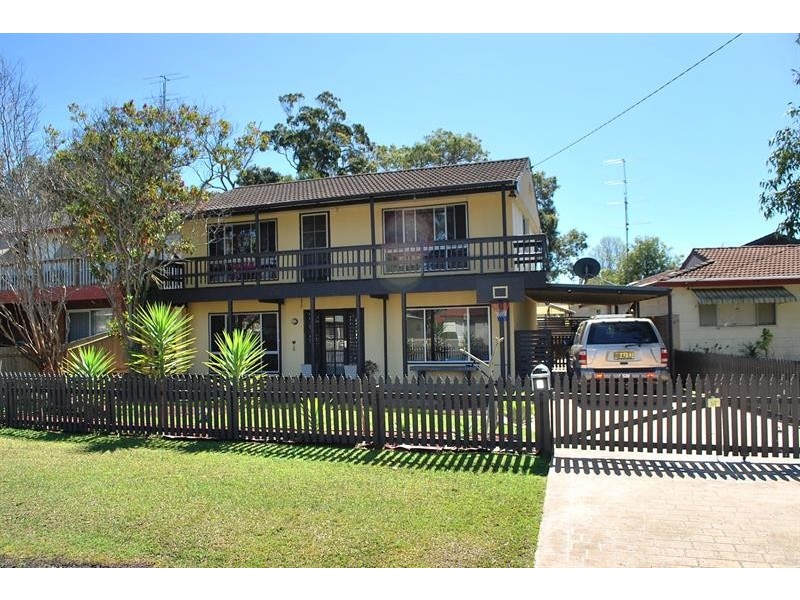 5 Tingira St, Charmhaven NSW 2263