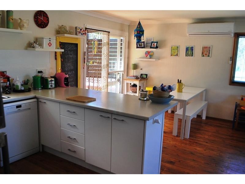 5 Tingira St, Charmhaven NSW 2263