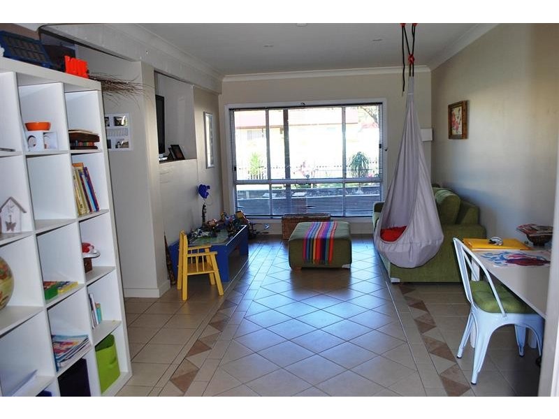 5 Tingira St, Charmhaven NSW 2263