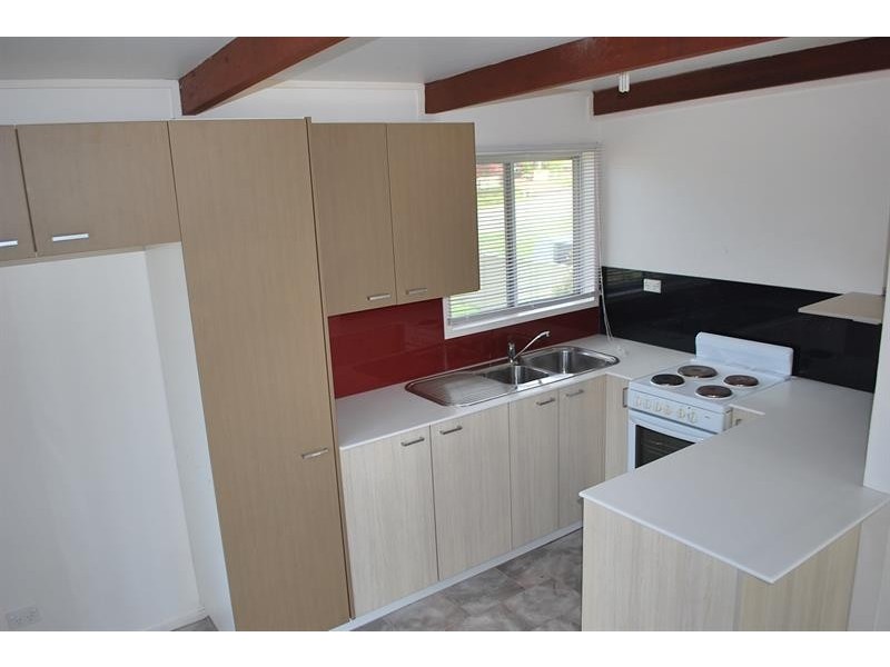48 Lloyd Ave, Chain Valley Bay NSW 2259