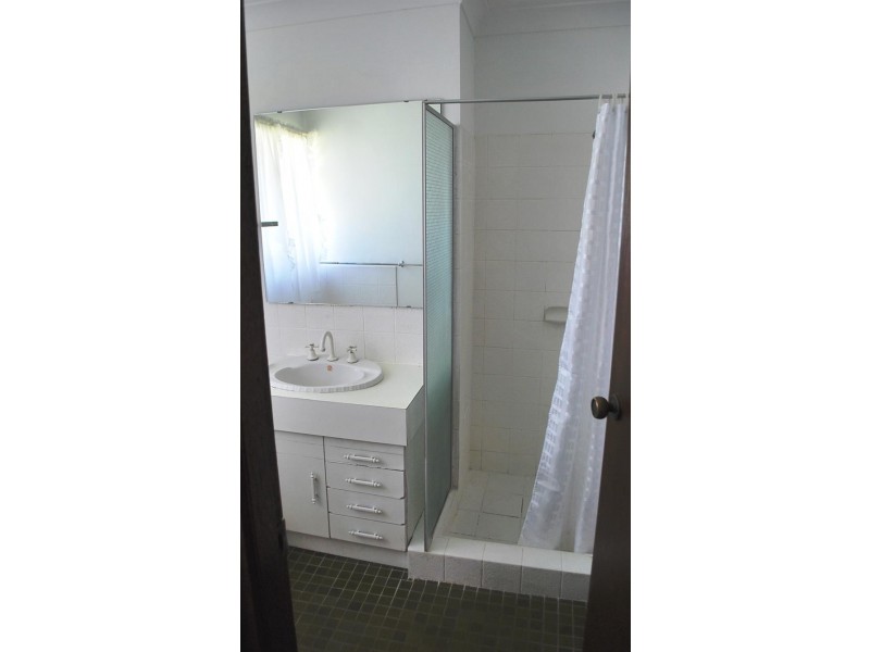 5 Gwenneth Cl, Kanwal NSW 2259