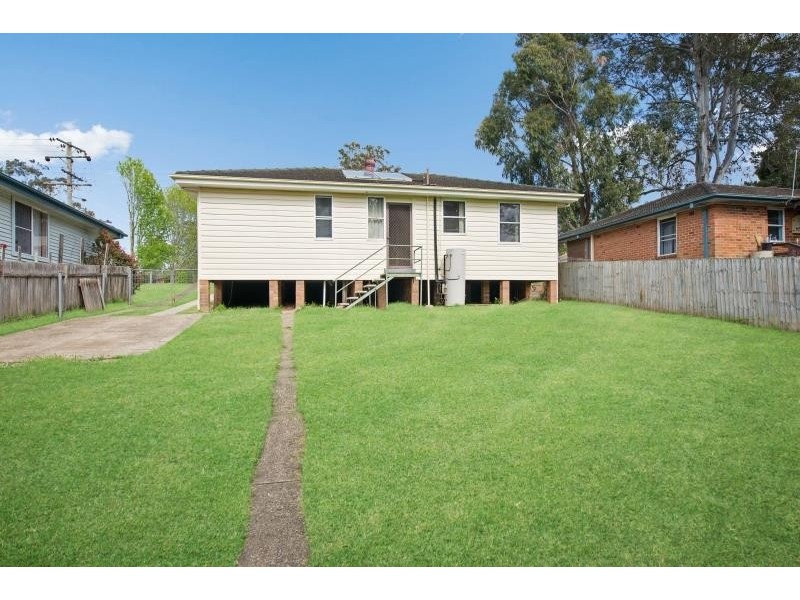 24 Cutler Dr, Wyong NSW 2259