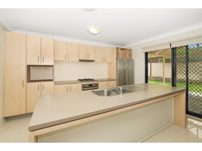 8 Sun Dew Cl, Warnervale NSW 2259
