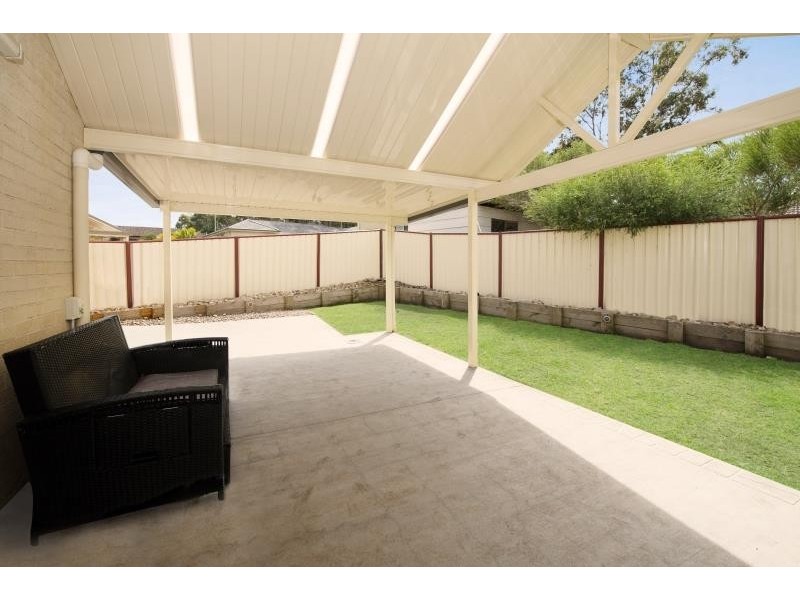 8 Sun Dew Cl, Warnervale NSW 2259