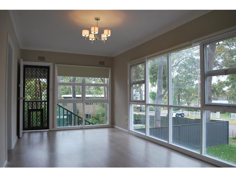 1 Wyreema Ave, Charmhaven NSW 2263