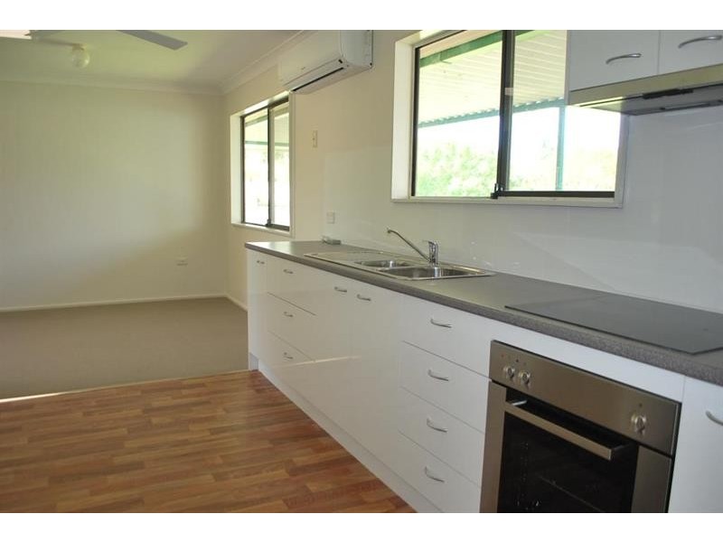 48 Spring Valley Ave, Gorokan NSW 2263