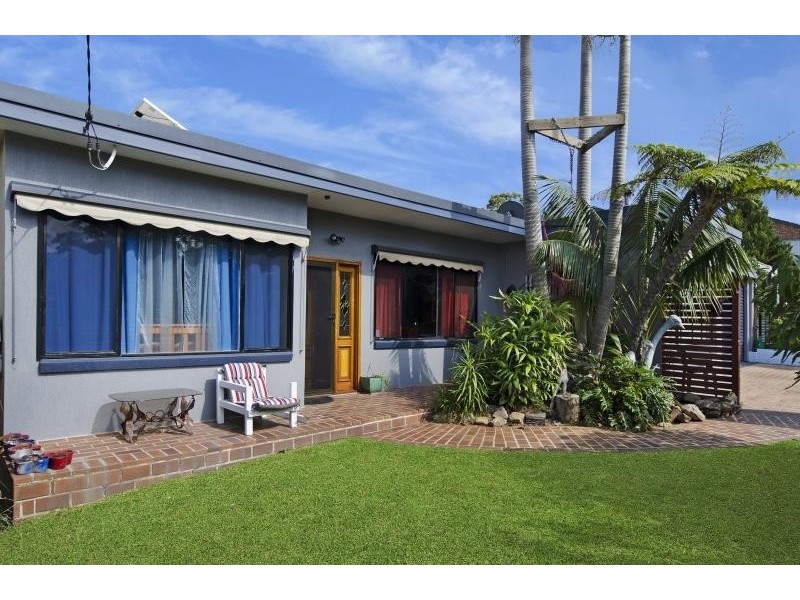 32 Rolfe Ave, Kanwal NSW 2259