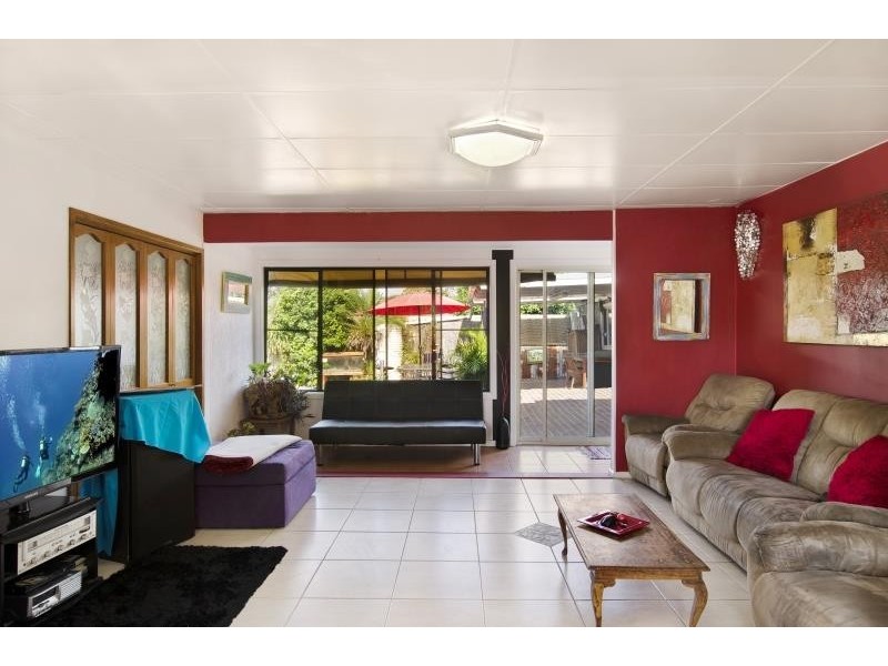 32 Rolfe Ave, Kanwal NSW 2259