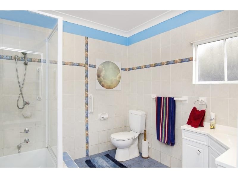 32 Rolfe Ave, Kanwal NSW 2259