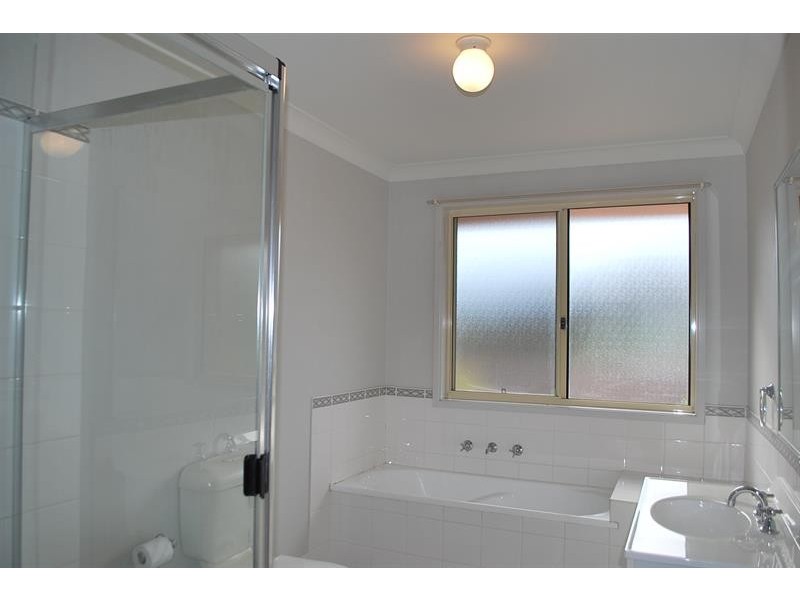24 Imlay St, Woongarrah NSW 2259