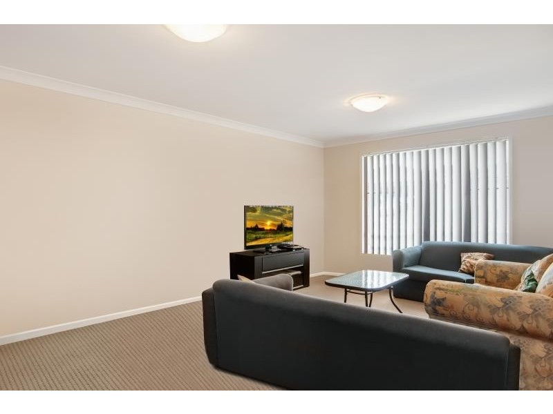 29 Fernhill Ave, Hamlyn Terrace NSW 2259