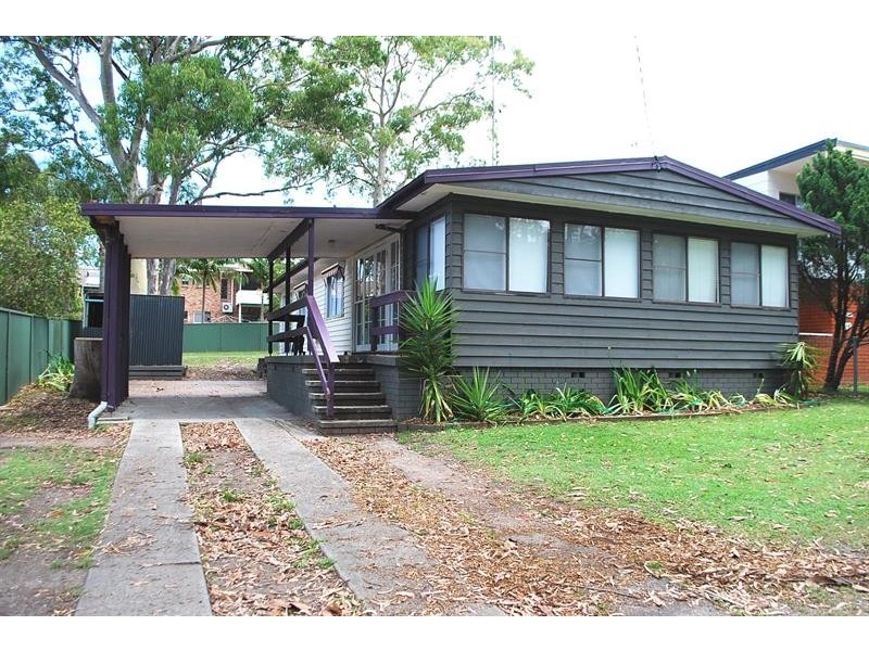 12 Una Ave, Charmhaven NSW 2263