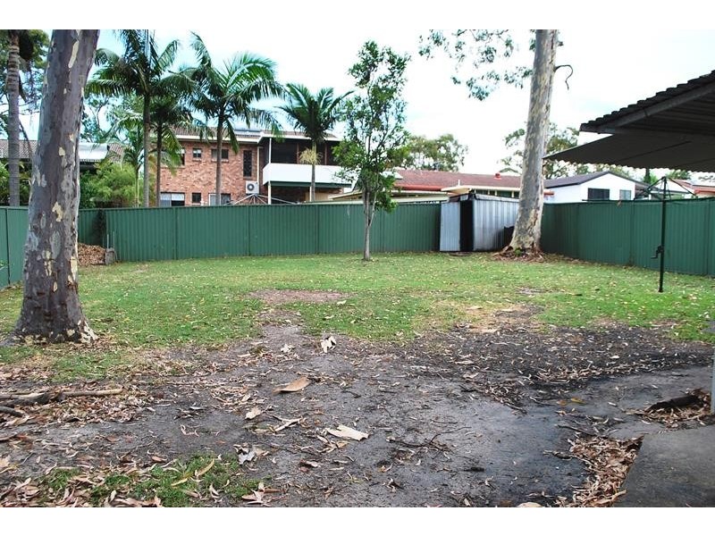 12 Una Ave, Charmhaven NSW 2263