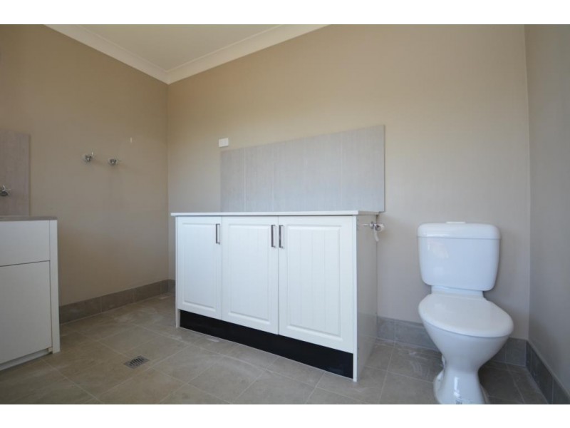 1 Marks Road, Gorokan NSW 2263