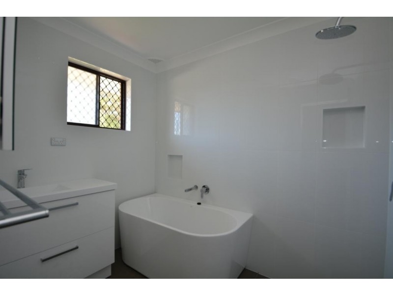 1 Marks Road, Gorokan NSW 2263