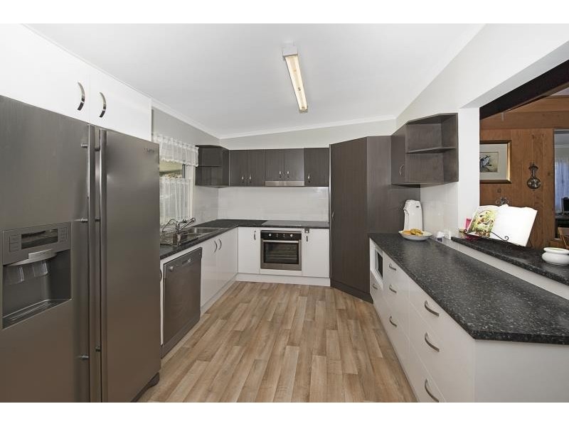 320B Tuggerawong Rd, Tuggerawong NSW 2259