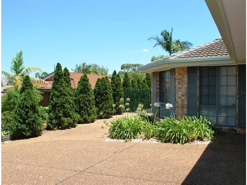 16 Nymboida Ct, Blue Haven NSW 2262