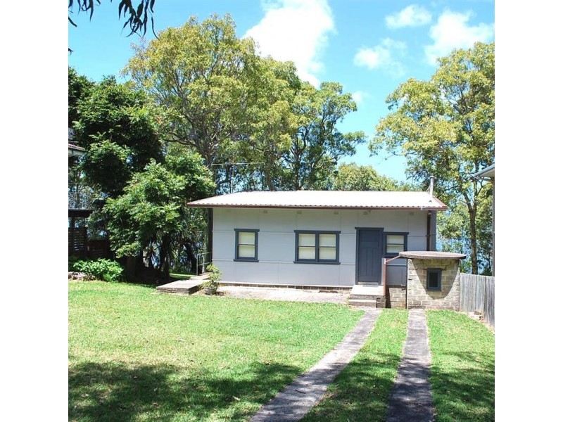 34 Tuggerawong Rd, Wyongah NSW 2259