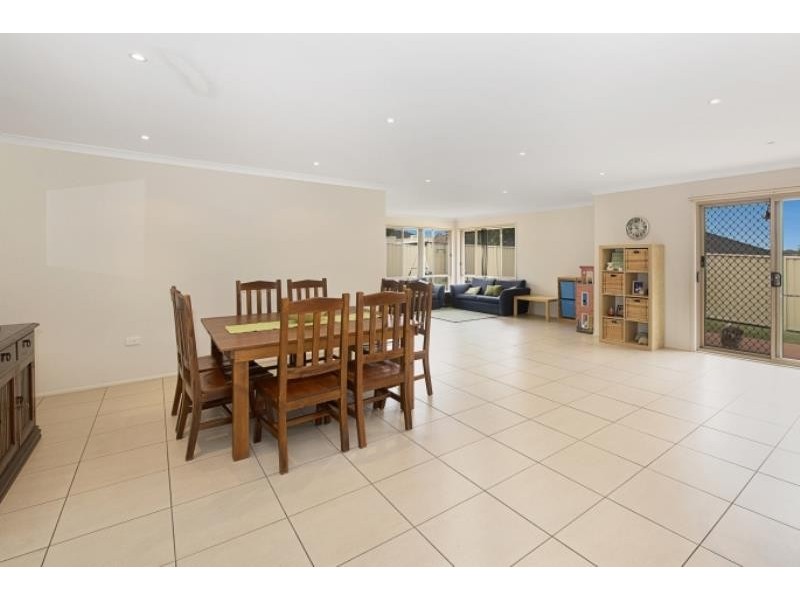 5 Evelyn Close, Hamlyn Terrace NSW 2259