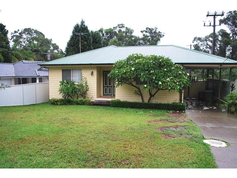 8 Teragalin Dr, Chain Valley Bay NSW 2259