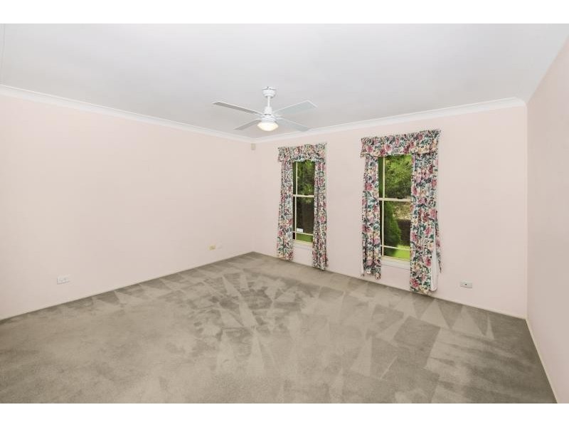 9 Rosella Cct, Blue Haven NSW 2262
