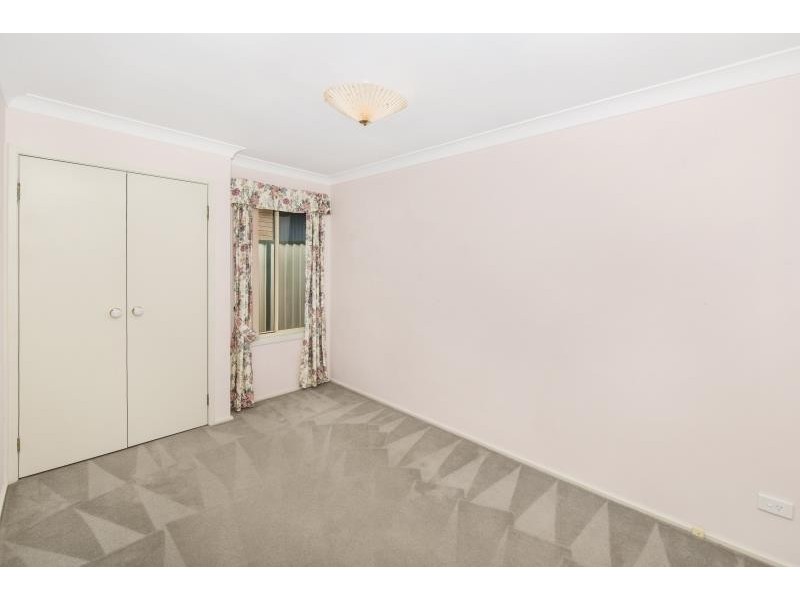 9 Rosella Cct, Blue Haven NSW 2262