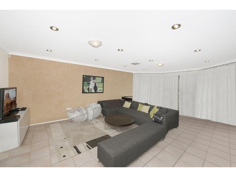 13 Samantha Cl, Kanwal NSW 2259