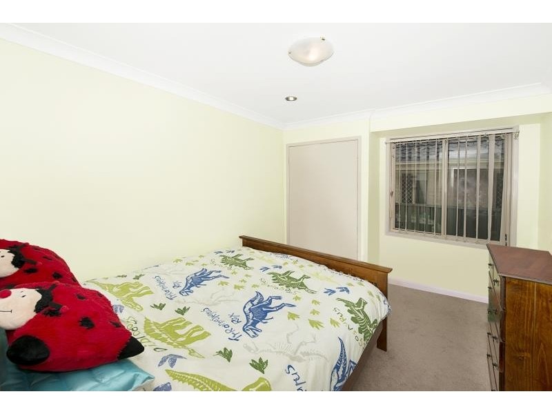 13 Samantha Cl, Kanwal NSW 2259