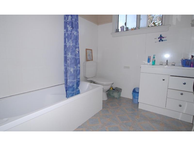 43 Jones Ave, Toukley NSW 2263